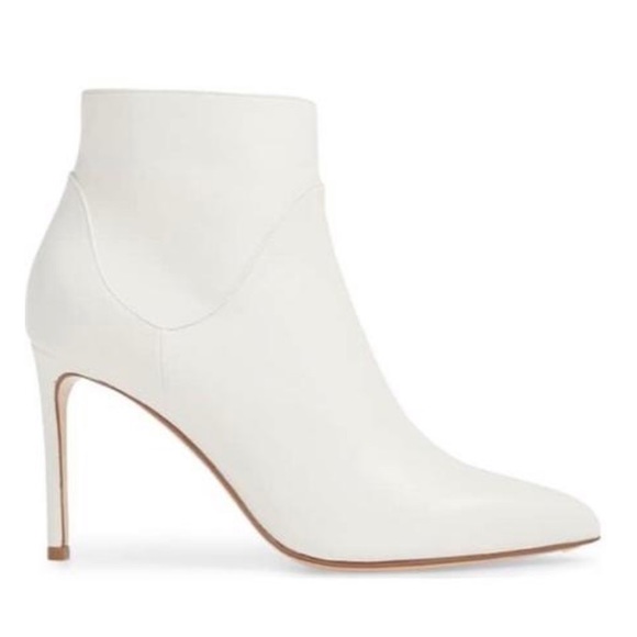 white pointed toe boots